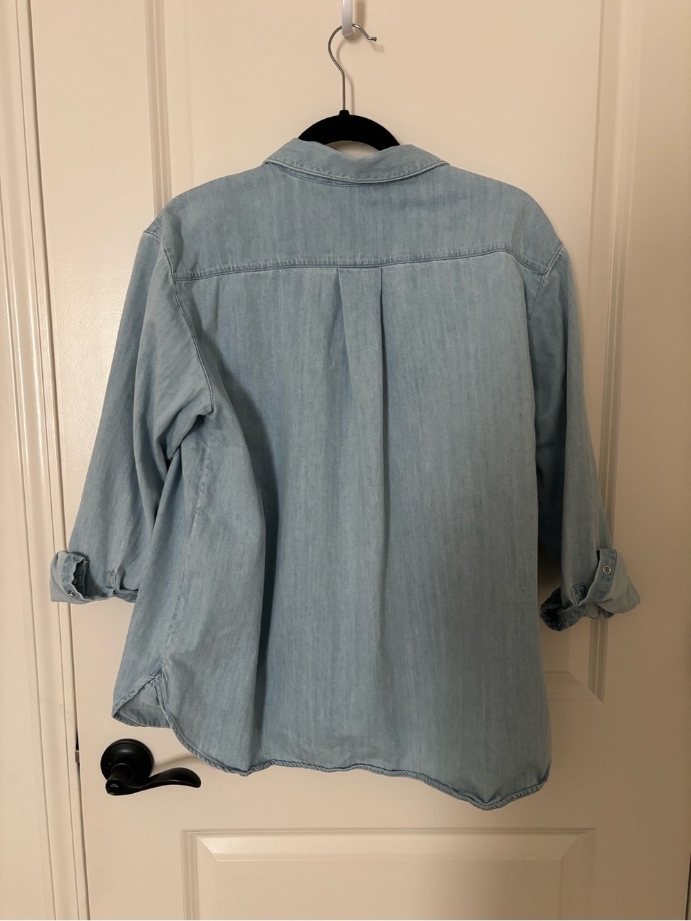 Sezane Max shirt in very light denim - Picture 3 of 6
